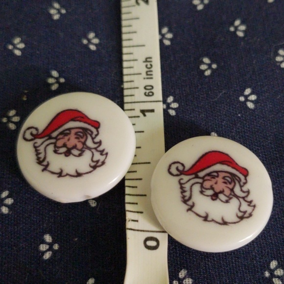 4/$20.   50ct Santa claus beads - Picture 3 of 8